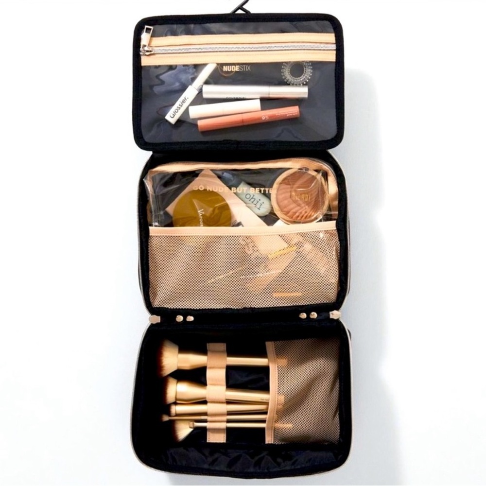 NUDESTIX Hanging Cosmetics Case/Toiletries Case